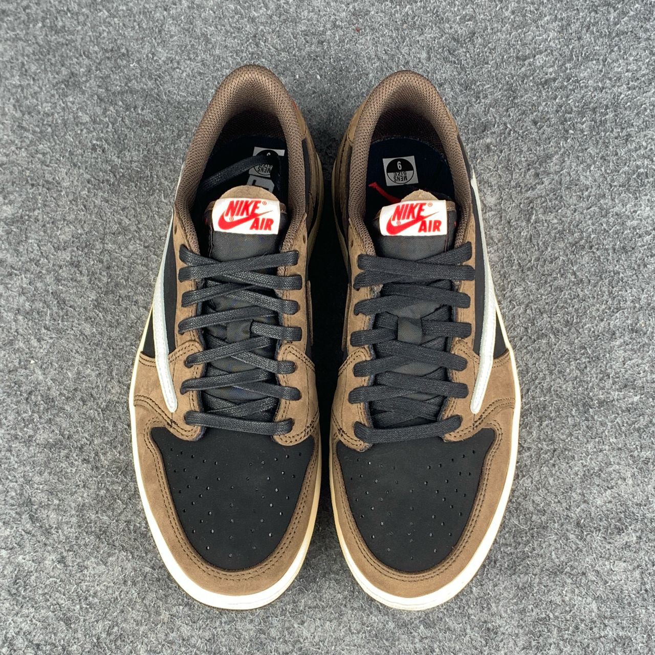 Travis Scott x Air Jordan 1 Low 'Mokka'