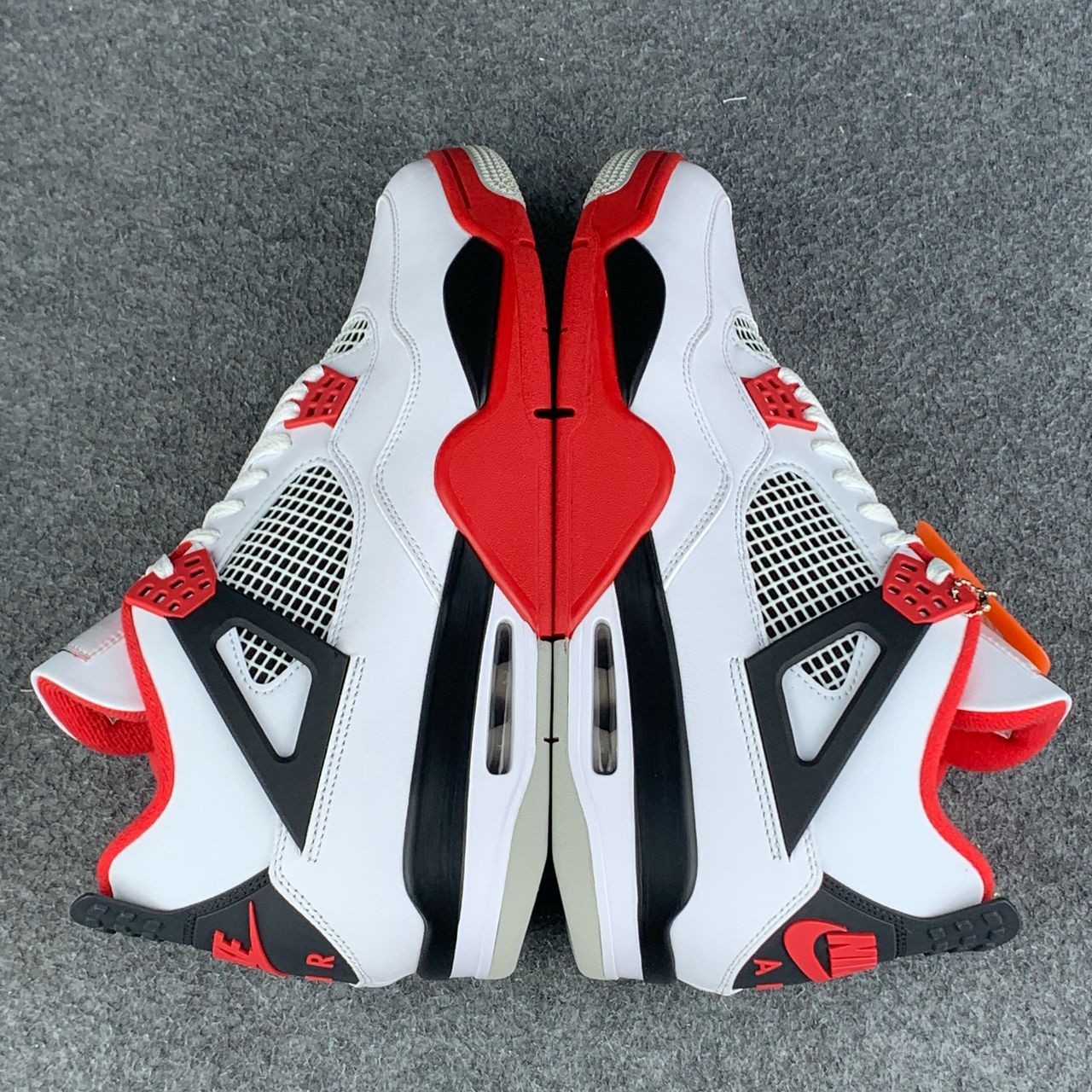 Air Jordan 4 Retro OG 'Fire Red' 2020