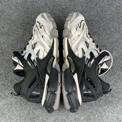 Track.2 Trainer 'Black White'