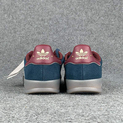 Gazelle Indoor 'Crew Navy Burgundy'