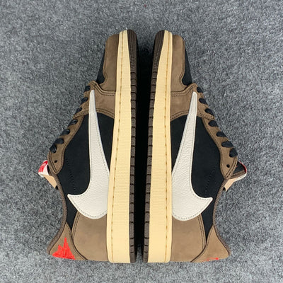 Travis Scott x Air Jordan 1 Low 'Mocha'