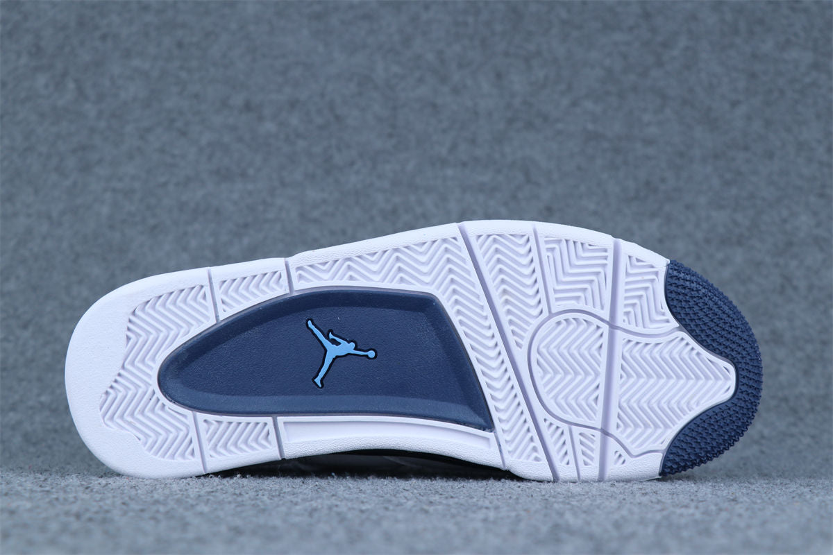 Air Jordan 4 Retro LS 'Columbia'