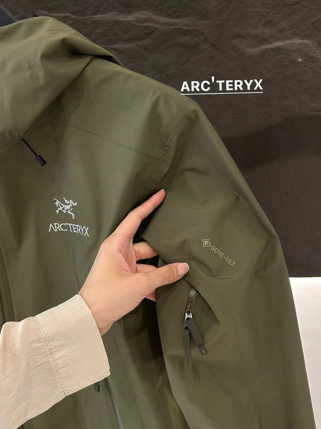 Arc'teryx Men's Beta LT Jacket 'Retro Green'