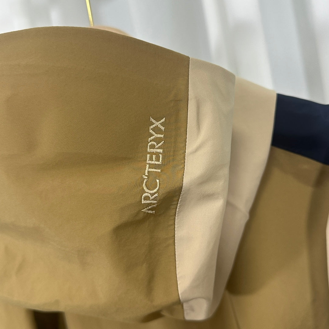 Arc'teryx Men's Beta Lightweight Jacket 'Wicker Sapphire'