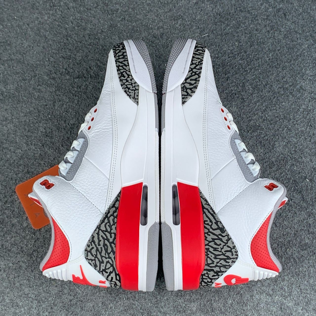 Air Jordan 3 Retro 'Fire Red' 2022