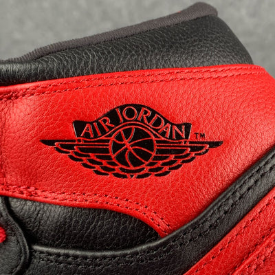 Air Jordan 1 Retro High 'Banned' 2011 (B-GRADE)