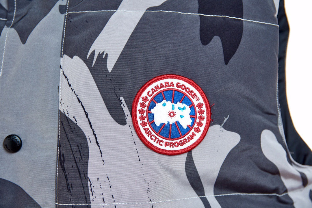 Canada Goose Camouflage Grey FREESTYLE CREW VEST