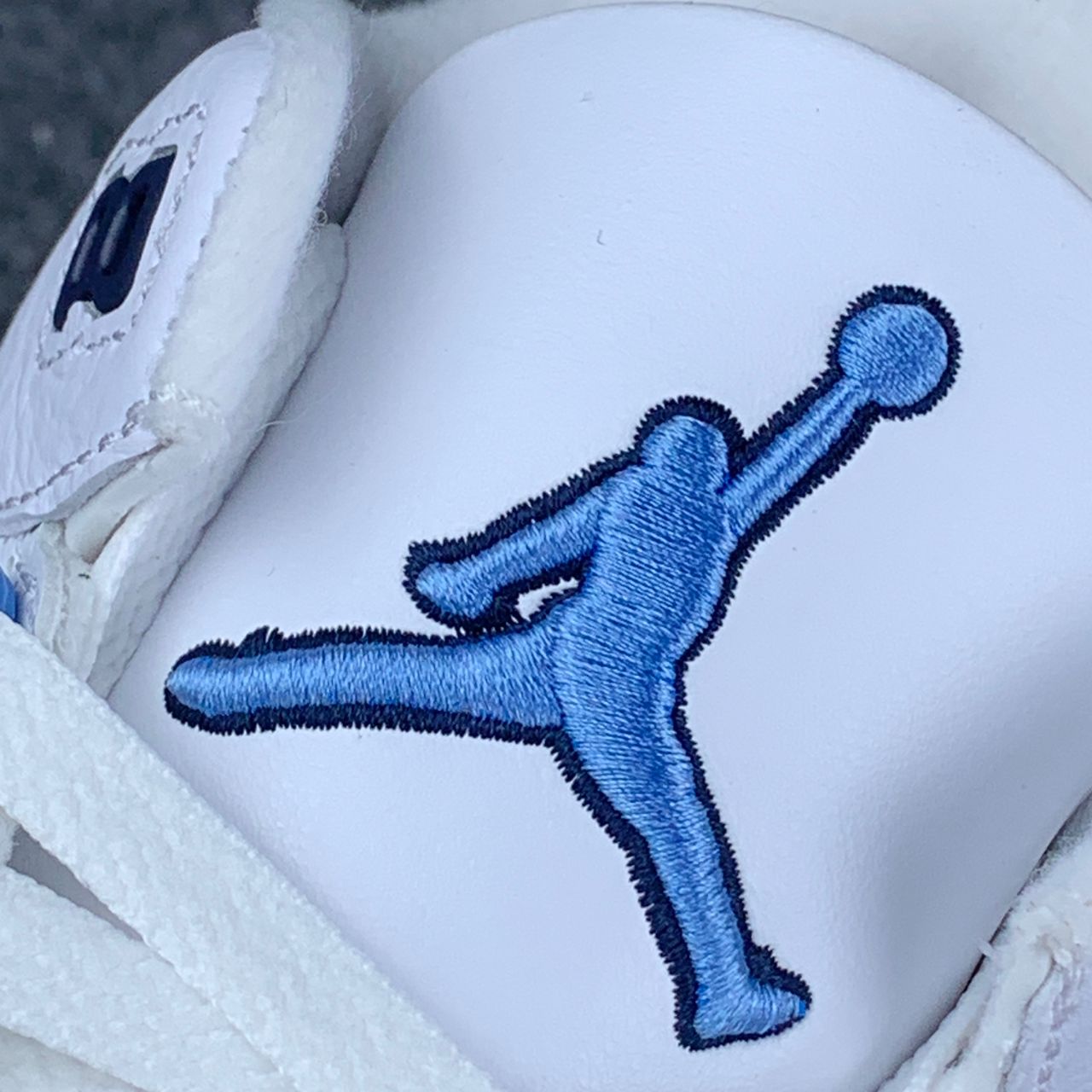 Air Jordan 3 Retro 'UNC'