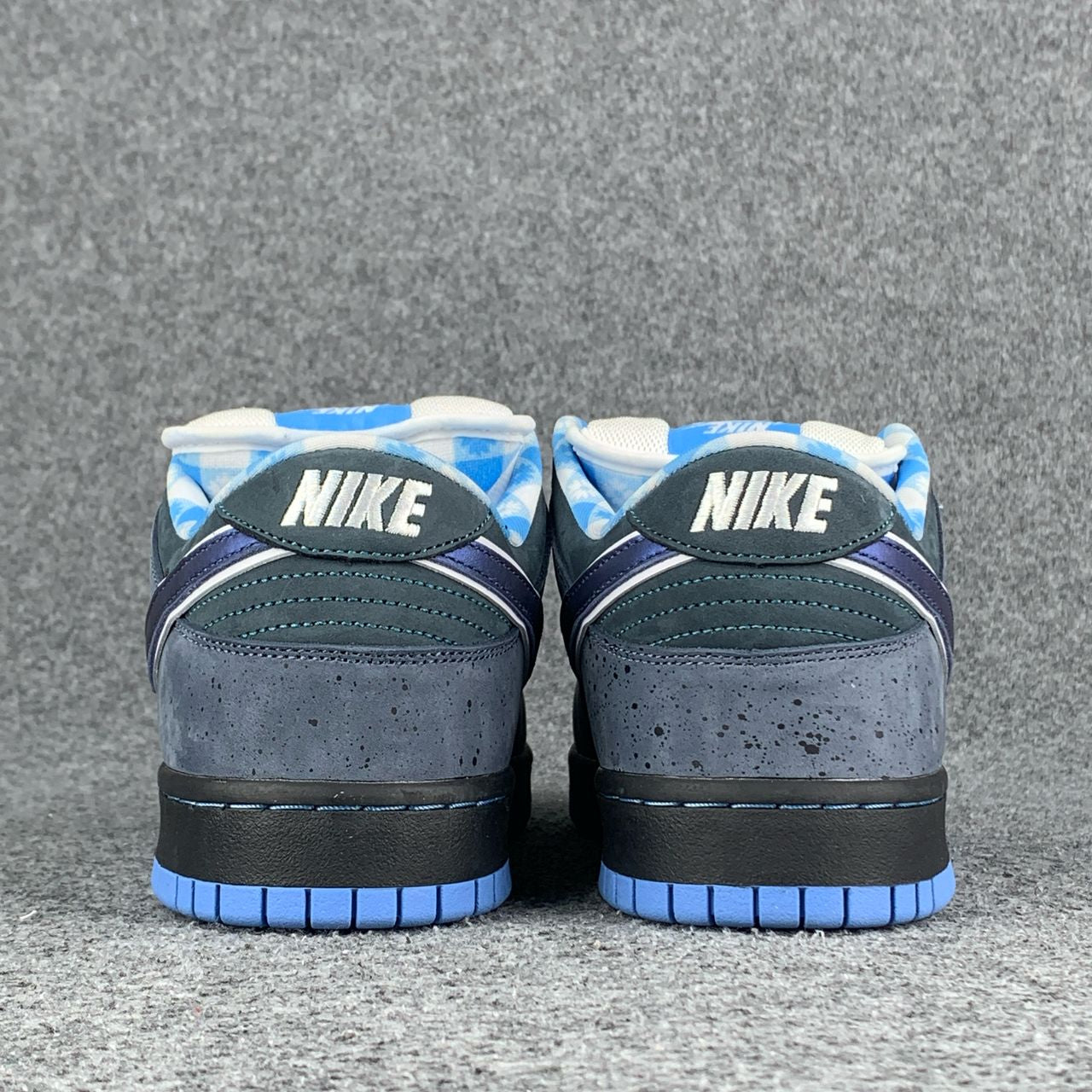 NIKE DUNK SB LOW BLUE LOBSTER