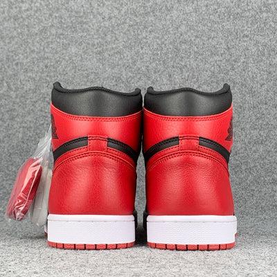 Air Jordan 1 Retro High OG 'Banned' 2016