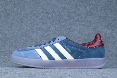 Gazelle Indoor 'Crew Navy Burgundy'