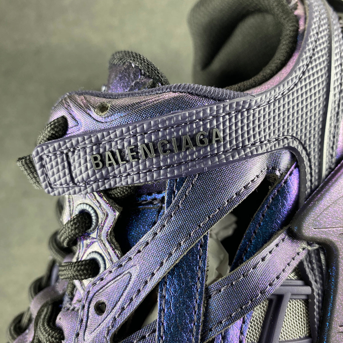 Track.2 Trainer 'Iridescent Purple'