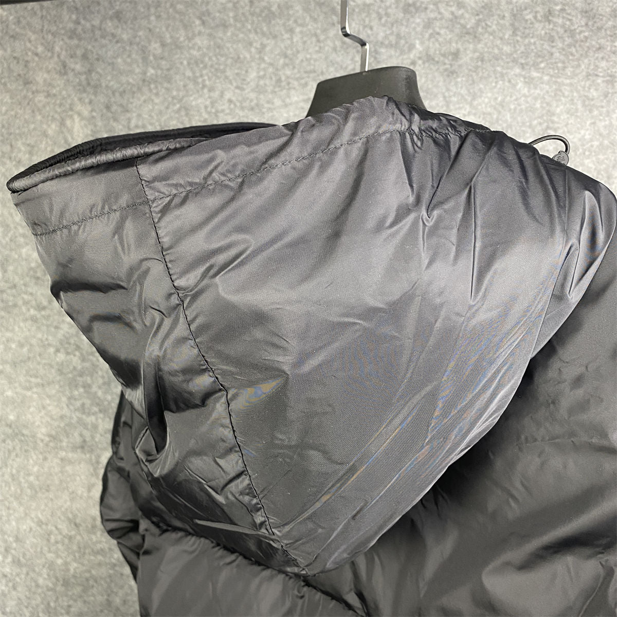 MONTCLA SHORT DOWN JACKET