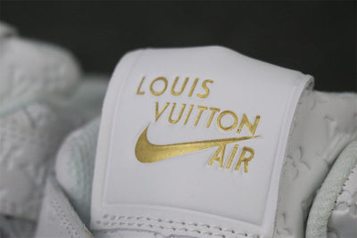 Louis Vuitton x Air Force 1 Midden 'Triple White' 