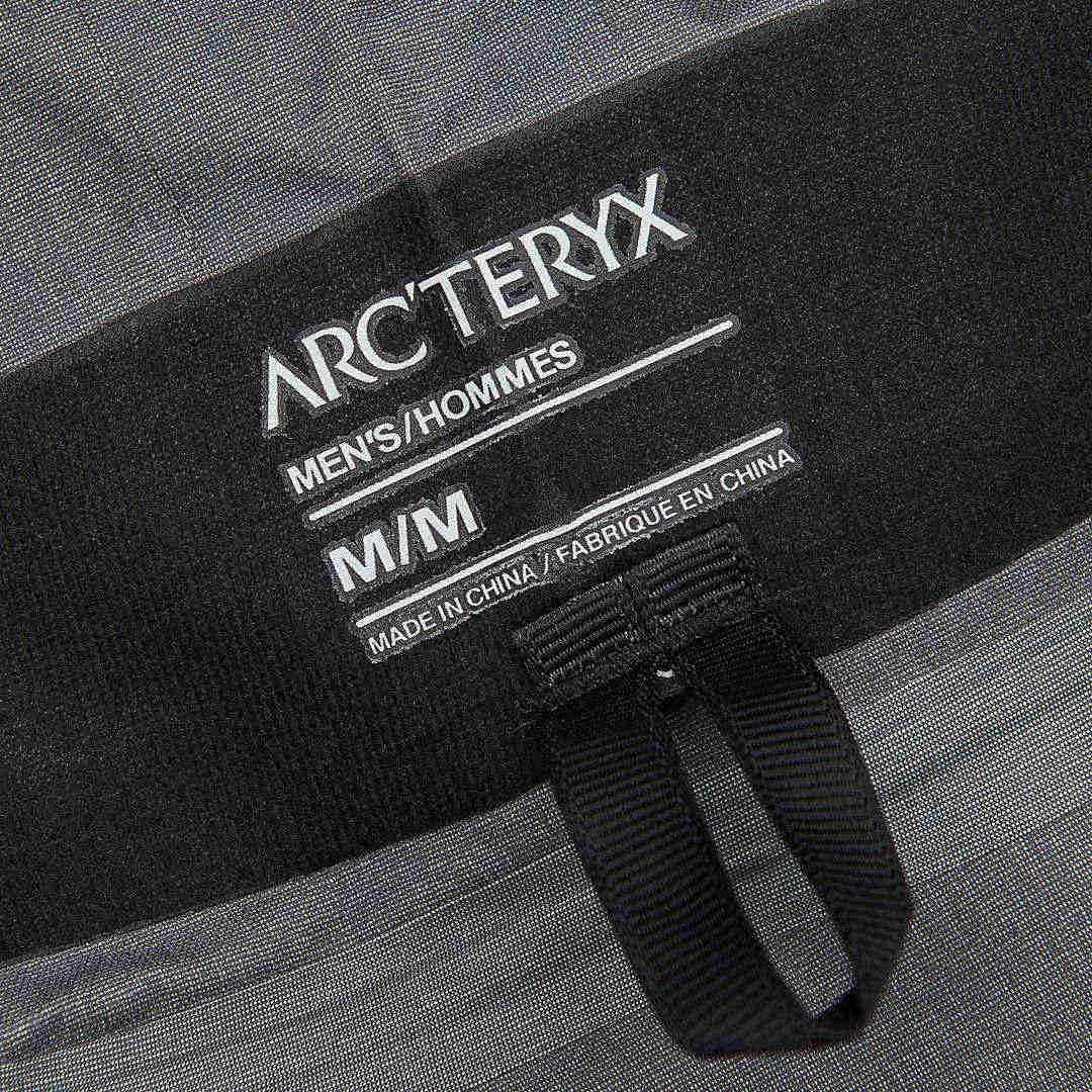 Arc'teryx Men's Alpha SV6 'Black'