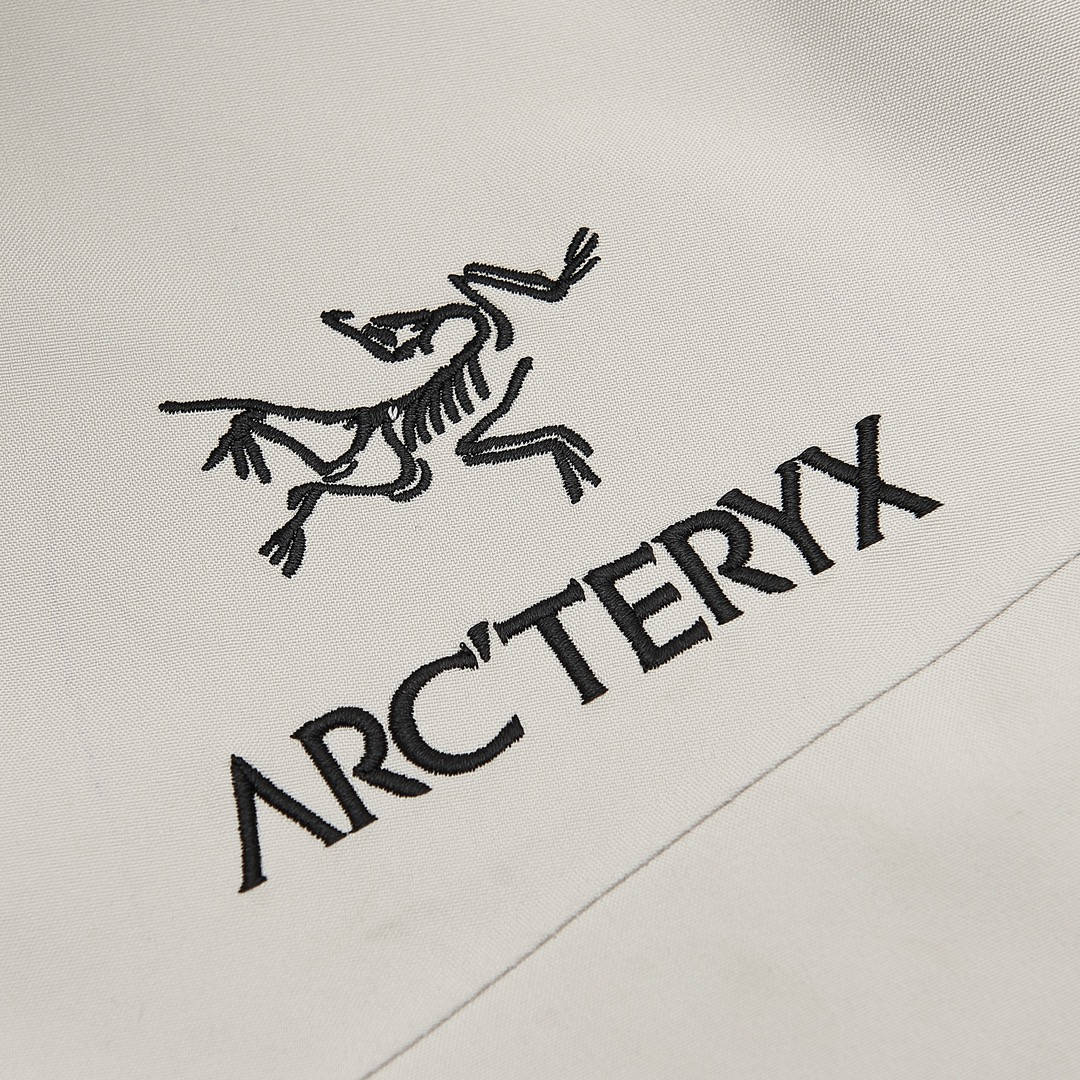 Arc'teryx Men's Alpha SV6 'White'