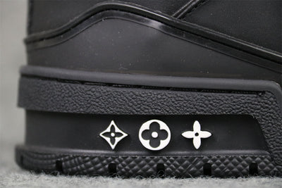 LVT Trainer 'Black Wool'