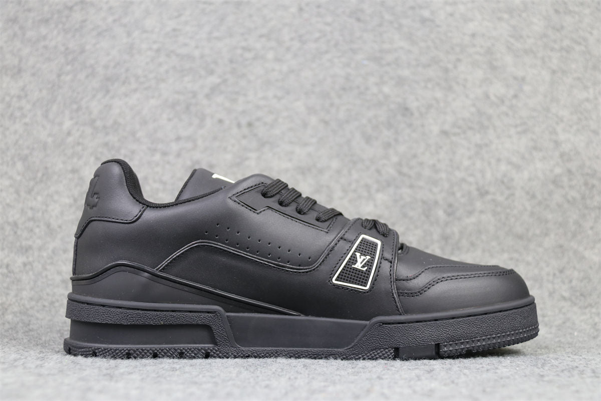 LVT Trainer 'Black Wool'