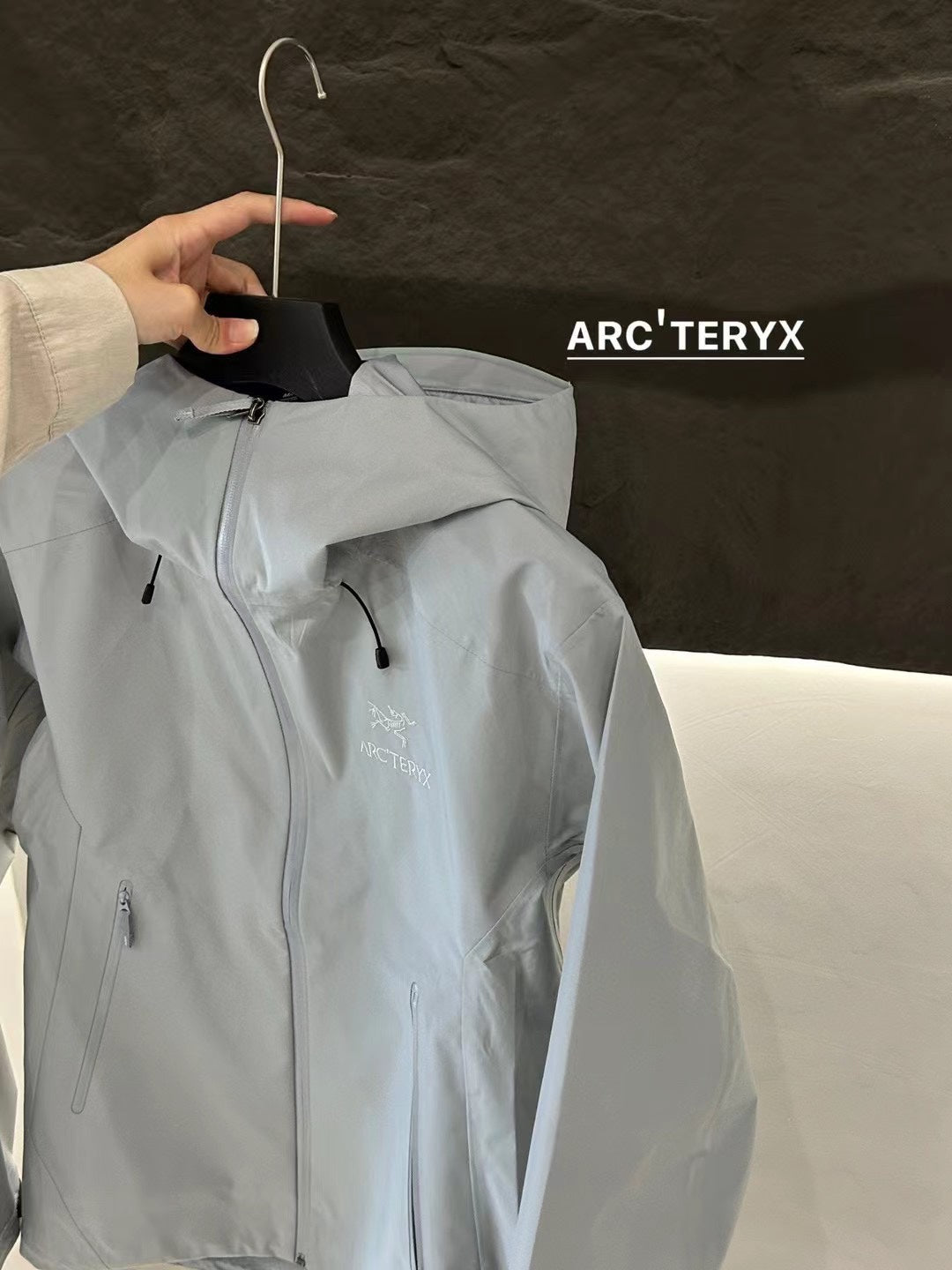 Arc'teryx Men's Beta LT Jacket 'Light Gray'