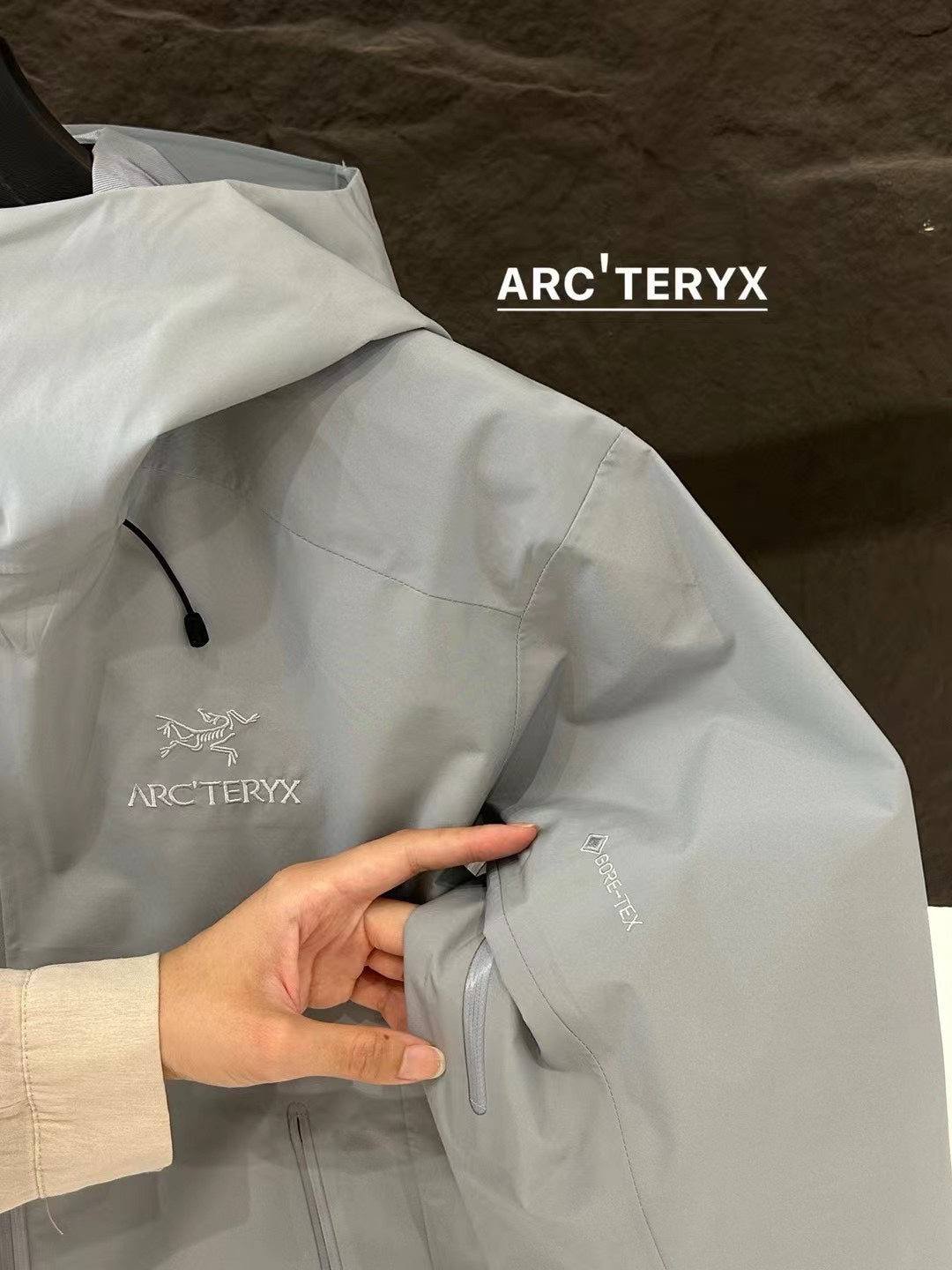 Arc'teryx Men's Beta LT Jacket 'Light Gray'