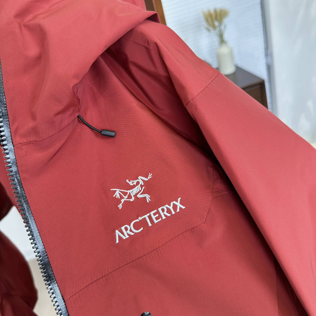 Arc'teryx Men's Alpha Jacket SV7 'Red'