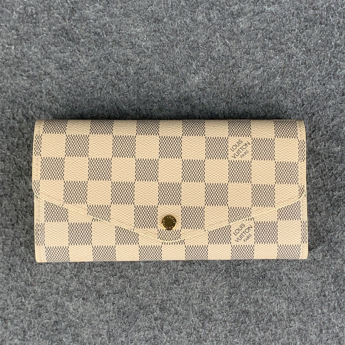 Sarah Damier Azur Wallet