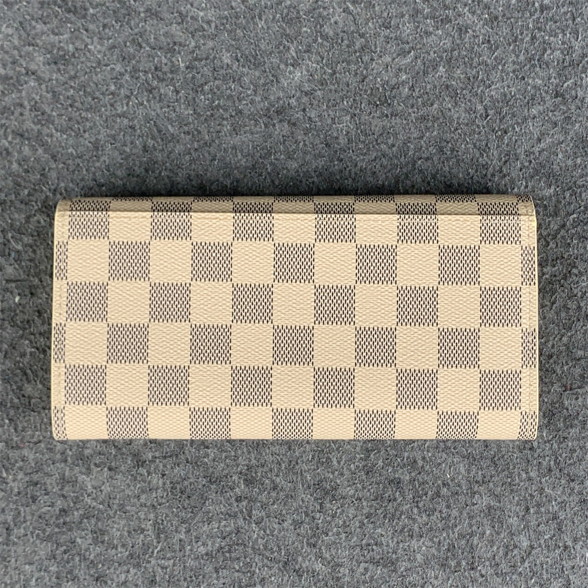 Sarah Damier Azur Wallet