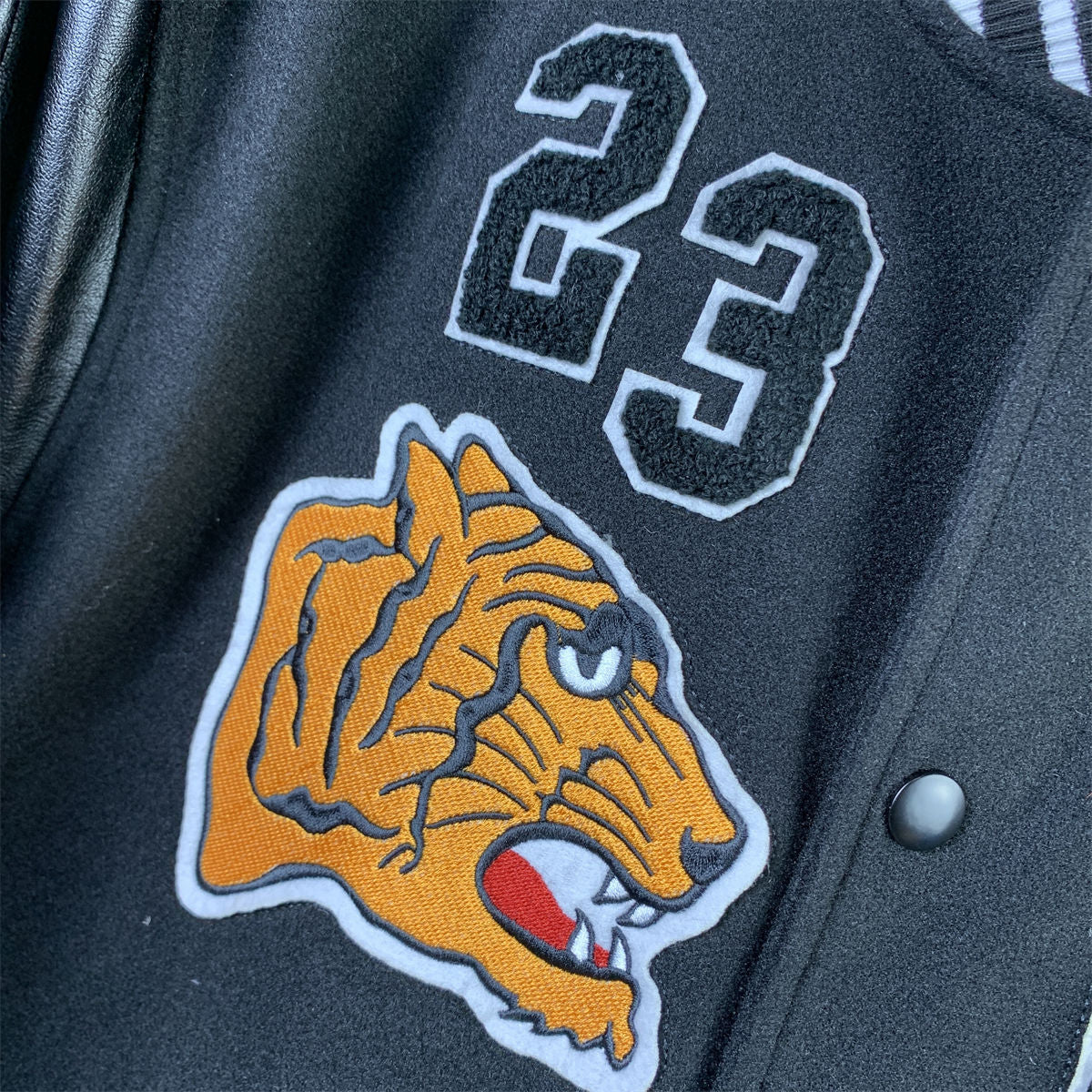 SUP TIGER VARSITY JACKET 'BLACK'