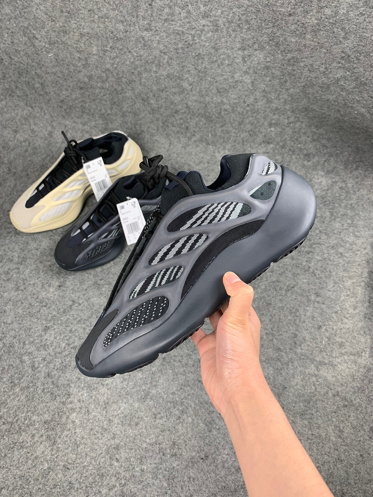 Yeezy 700 V3 'Alvah'