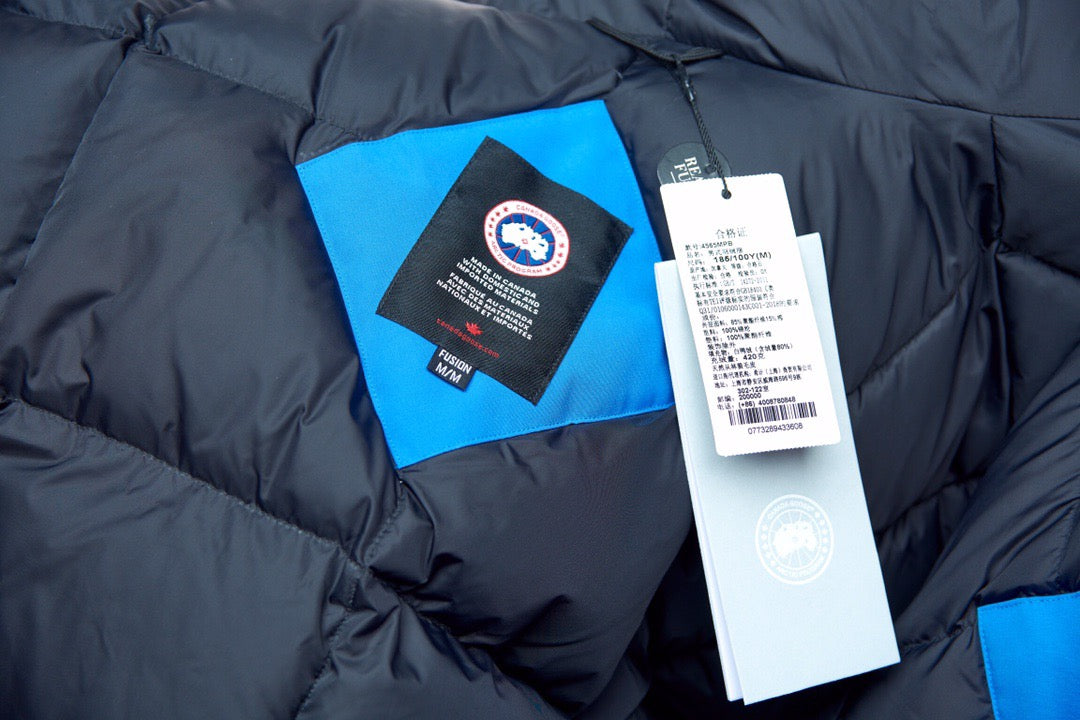 Canada Goose Expedition Parka blauw