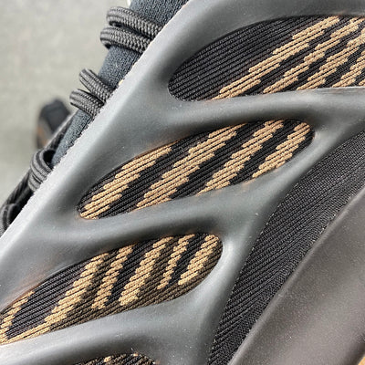 Yeezy 700 V3 'Kleibruin' 