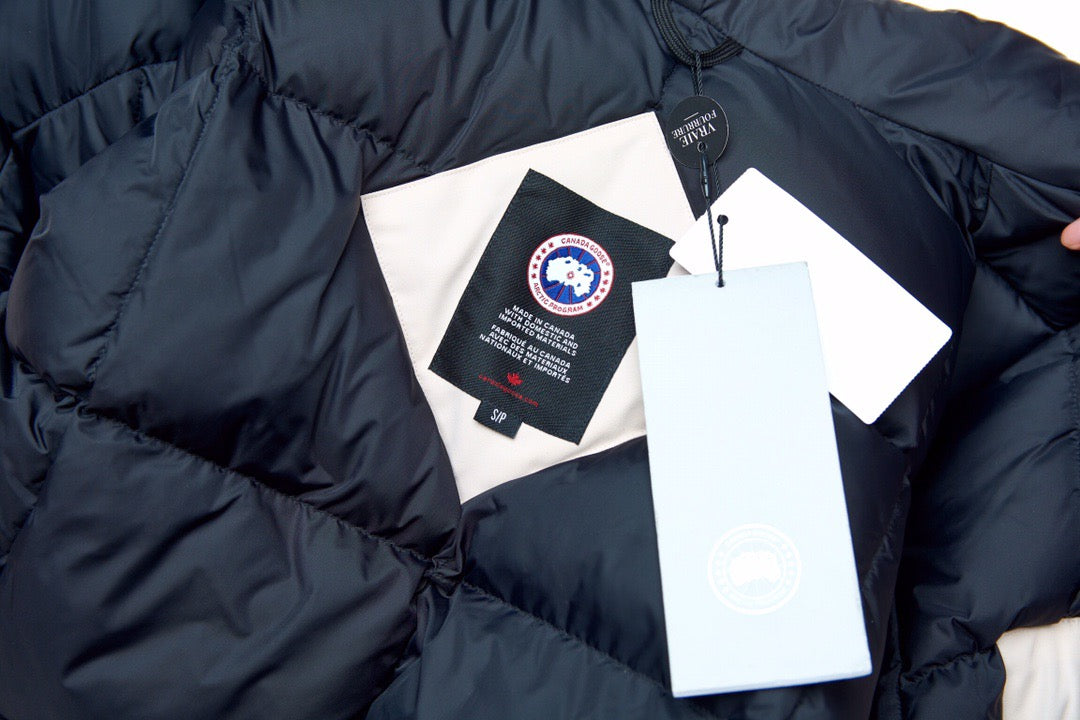 Canada Goose Expedition Parka Cream