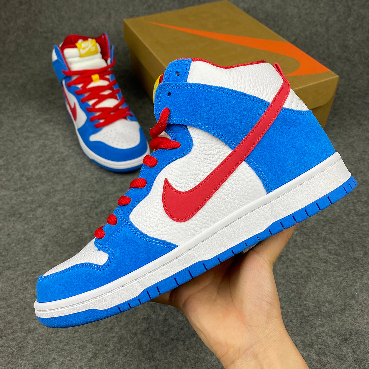 Dunk High SB 'Doraemon'