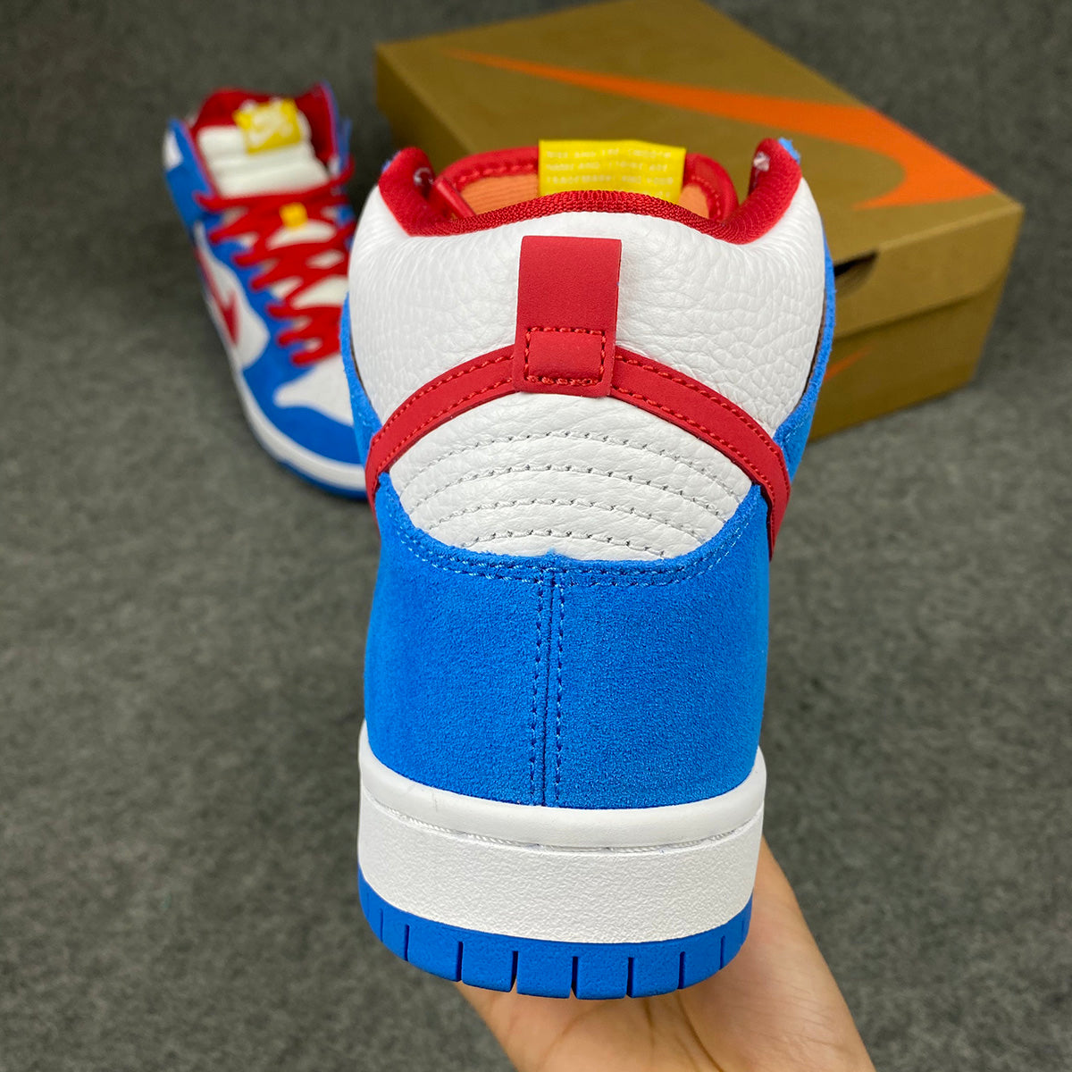 Dunk High SB 'Doraemon'