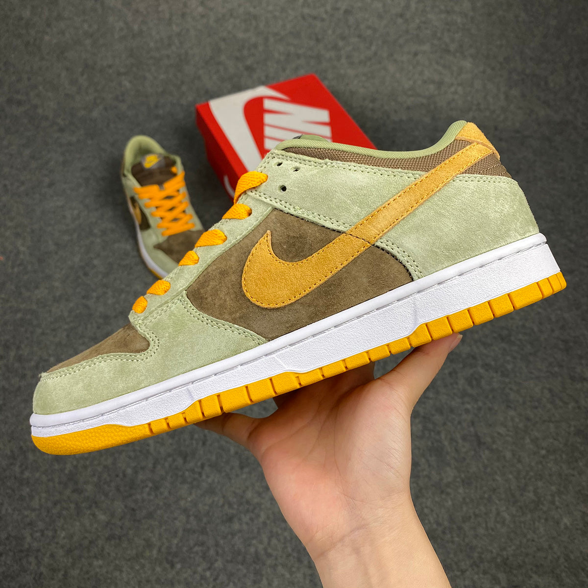 Dunk Low 'Dusty Olive'