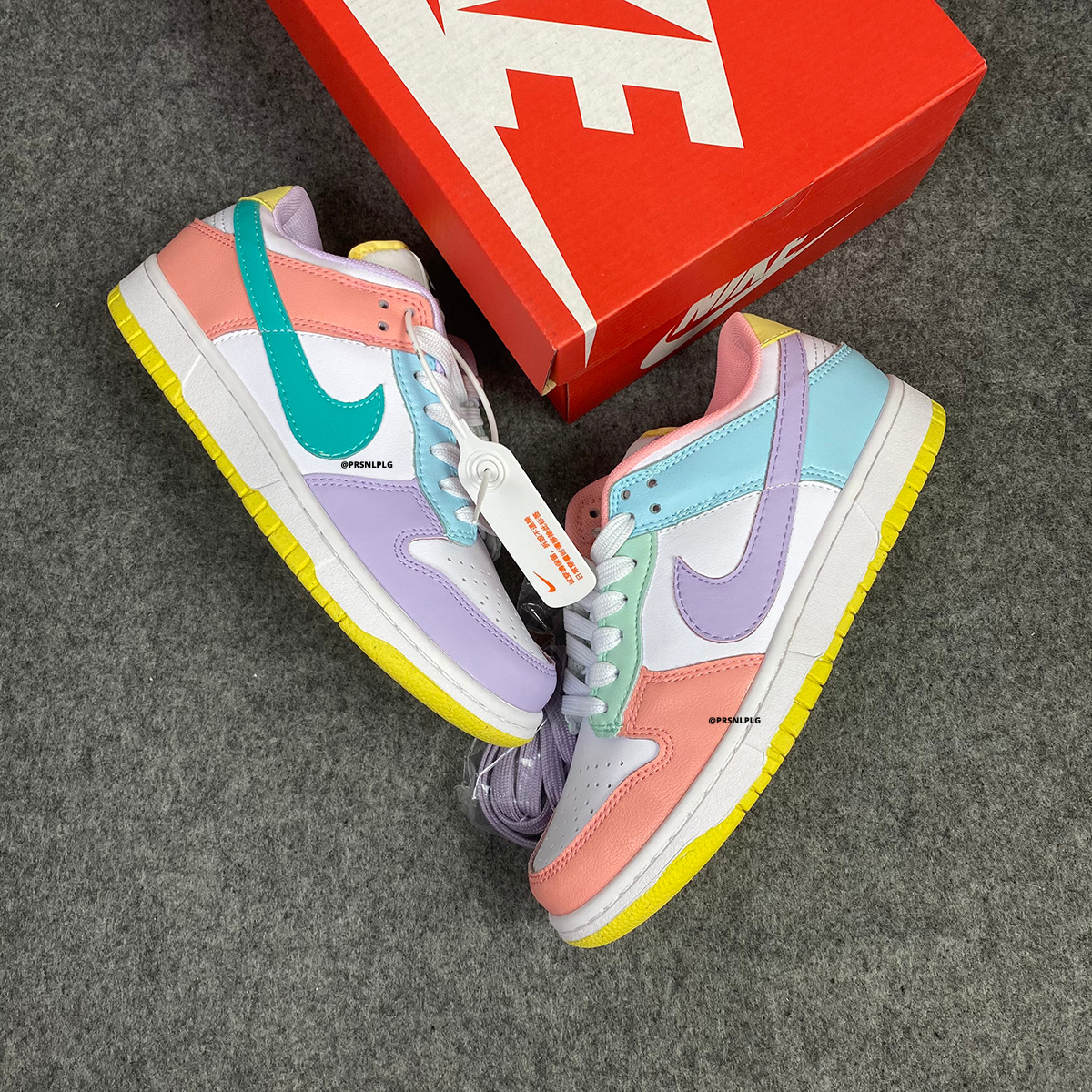 Femme Dunk Low SE 'Candy' 