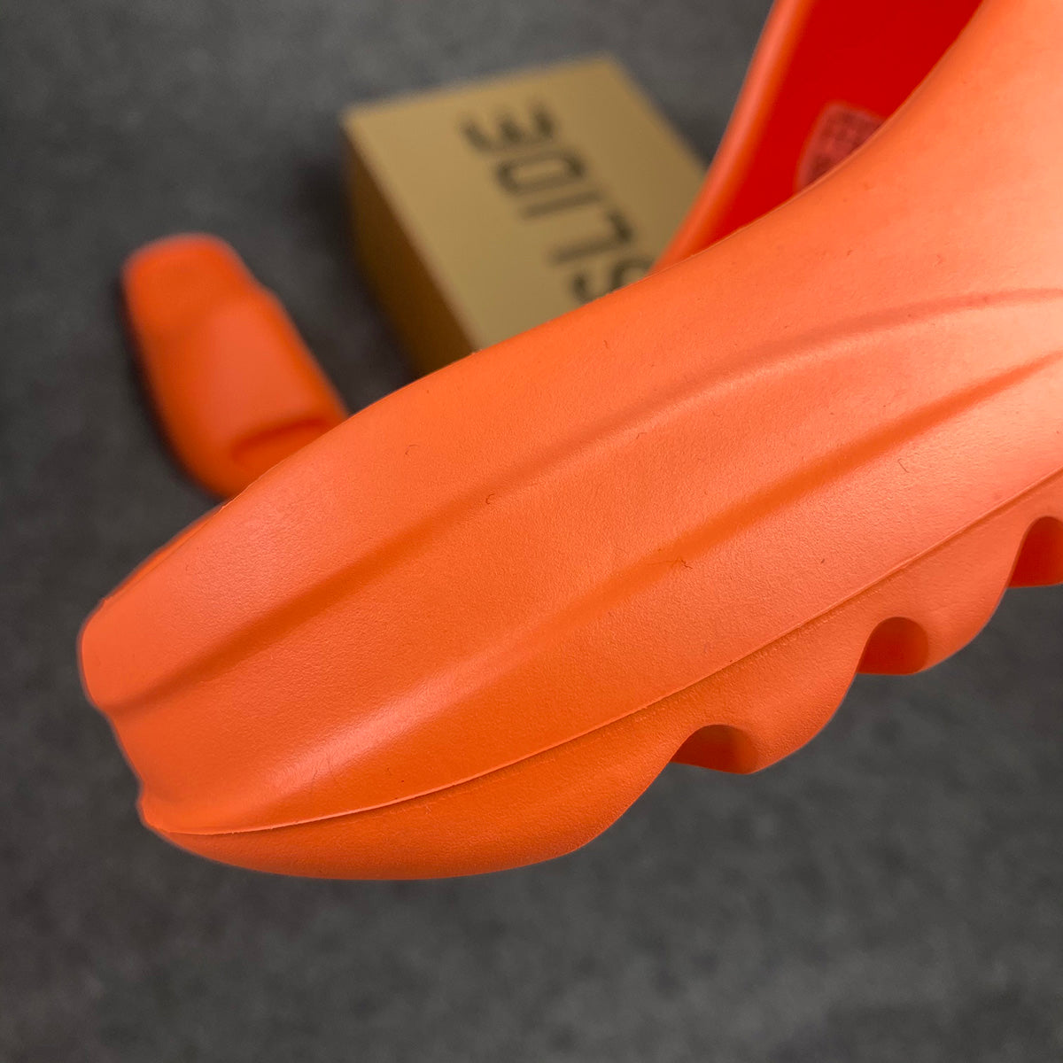 Yeezy Slides 'Enflame Orange'