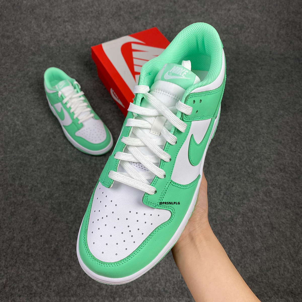 Wmns Dunk Laag 'Green Glow' 