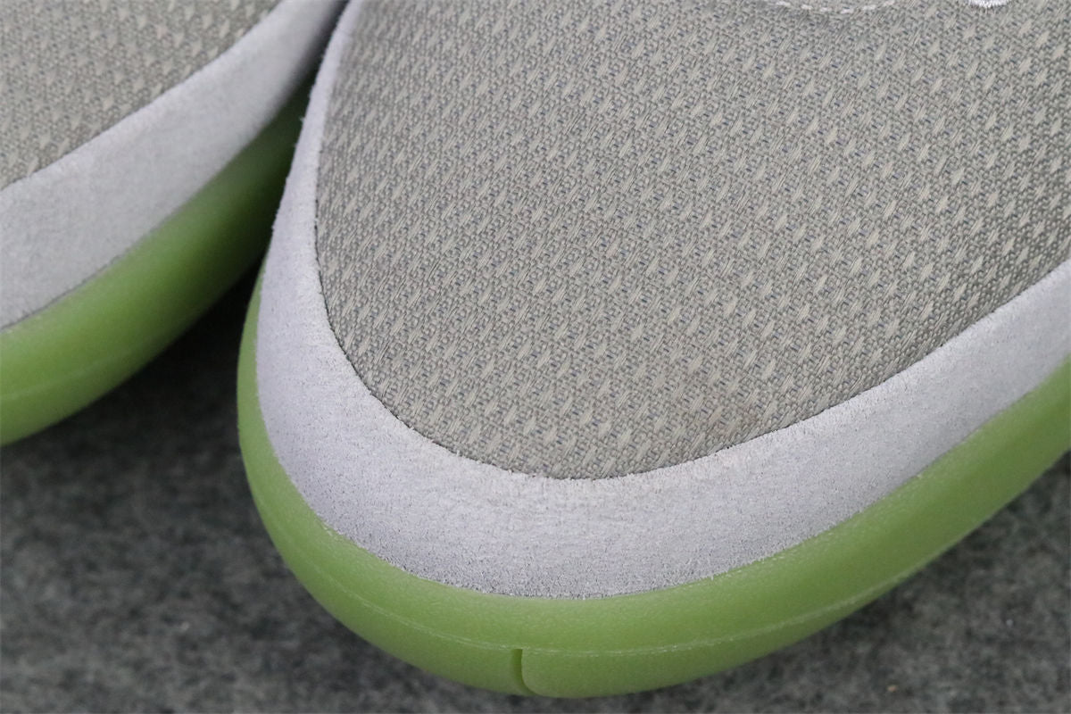 Air Yeezy 2 NRG 'Pure Platinum'