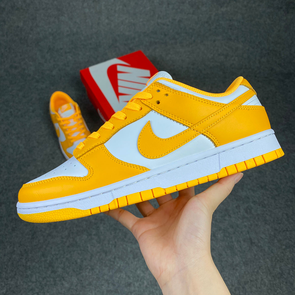 Wmns Dunk Low 'Laser Oranje' 