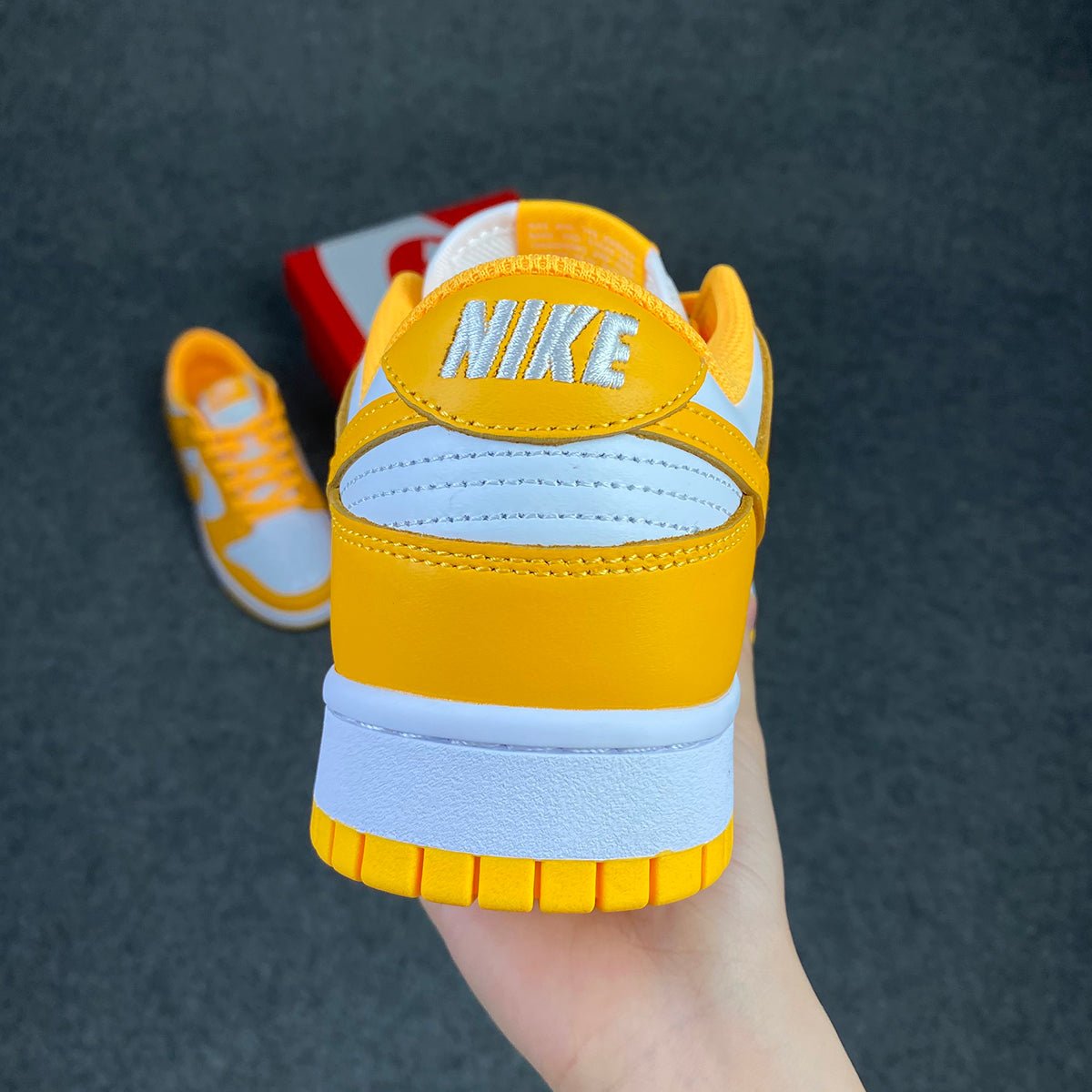 Wmns Dunk Low 'Laser Oranje' 