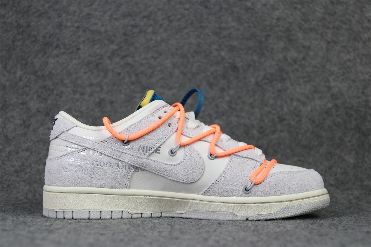 Gebroken wit x Dunk Low 'Lot 19 van 50'