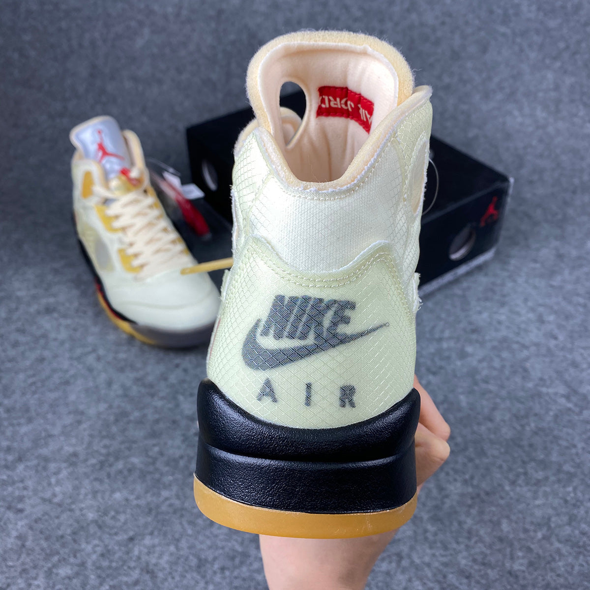 Gebroken wit x Air Jordan 5 SP 'Sail' 