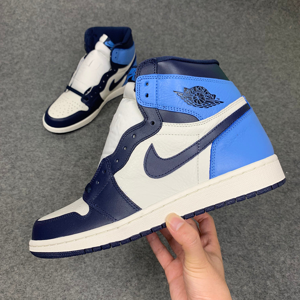 Jordan 1 Retro High Obsidienne UNC