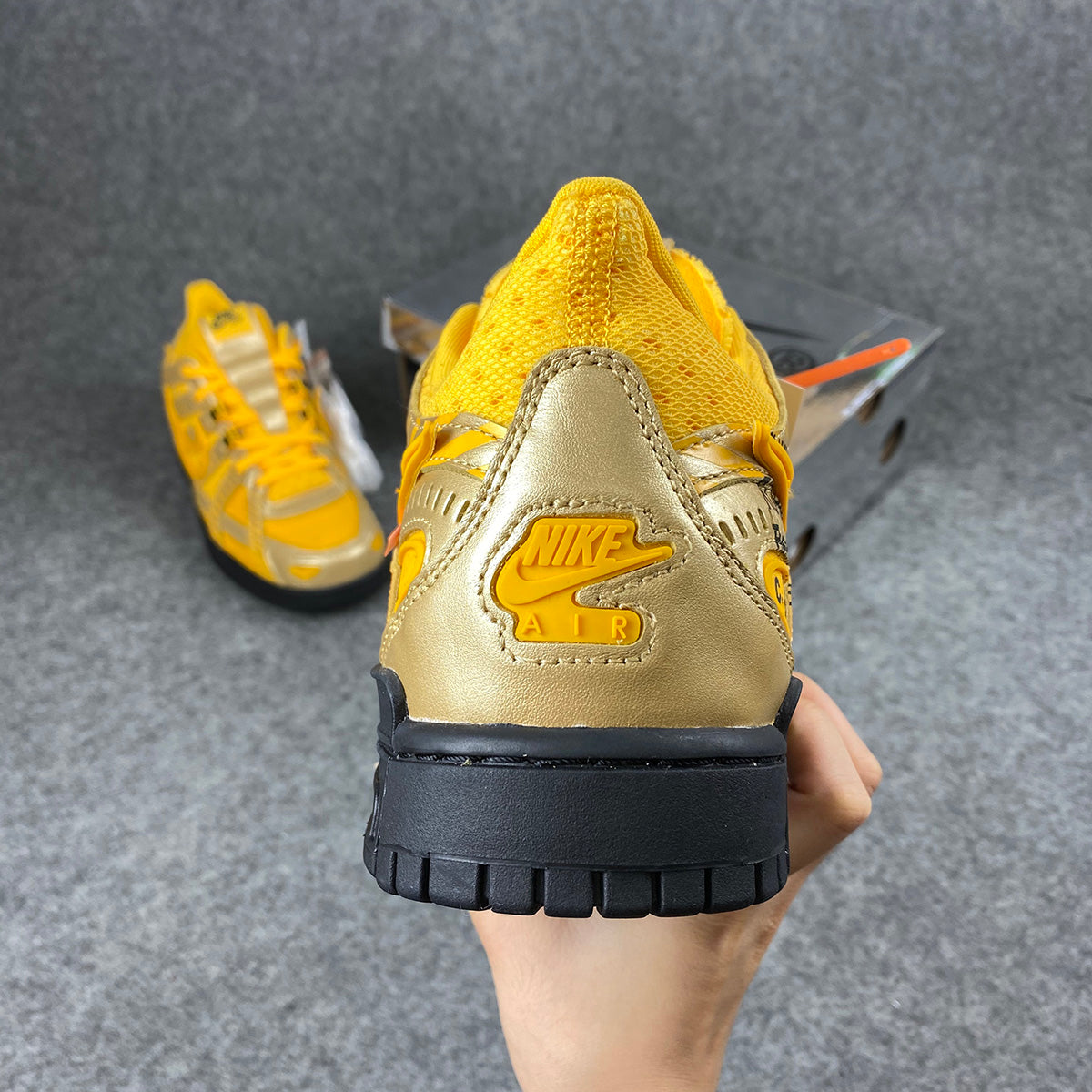 Off-White x Air Rubber Dunk 'University Gold'