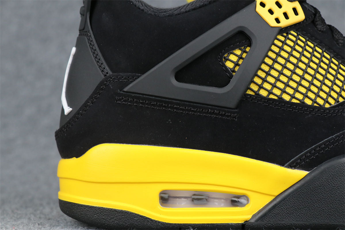 Air Jordan 4 Retro 'Thunder' 2023