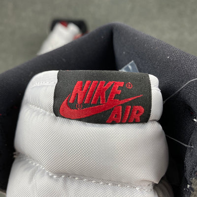 Air Jordan 1 Retro High OG 'Gris Fumée' 