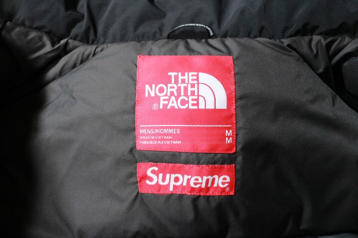 Supreme x The North Face Mountain Baltoro Jacket 'Blue/White'