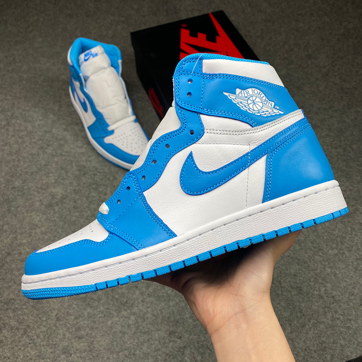 Air Jordan 1 Retro Hoge OG 'UNC'