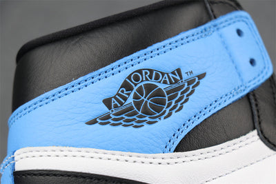 Air Jordan 1 Retro Hoge OG 'UNC Toe' 